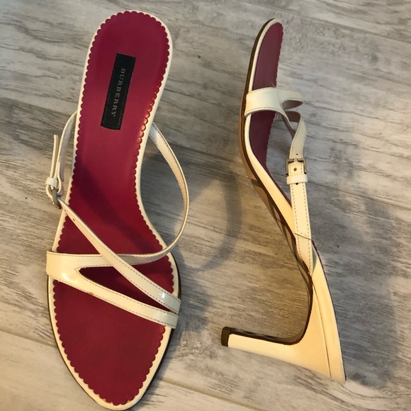 Burberry Patent Leather Strap Slide Sandals - Picture 3 of 8